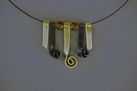 perspective d'aluminium et cristal sur jonc d'acier